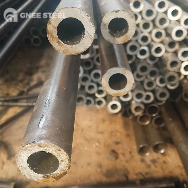 Din2391 st52 changsiz sovuq naychalar